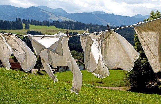 風になびく洗濯物